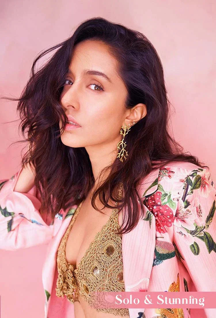 SOLO AND STUNNING