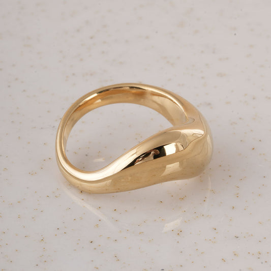 Magical Curve Gold Ring