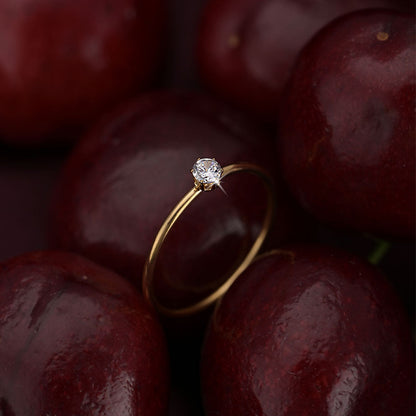 Mini Solitaire Ring