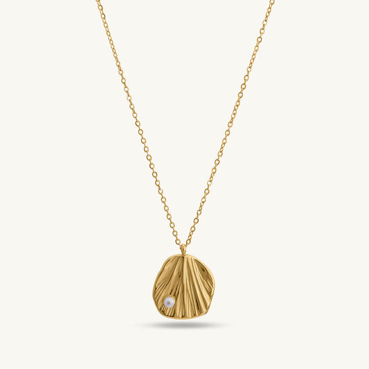 Oyster With Tiny Pearl Necklace