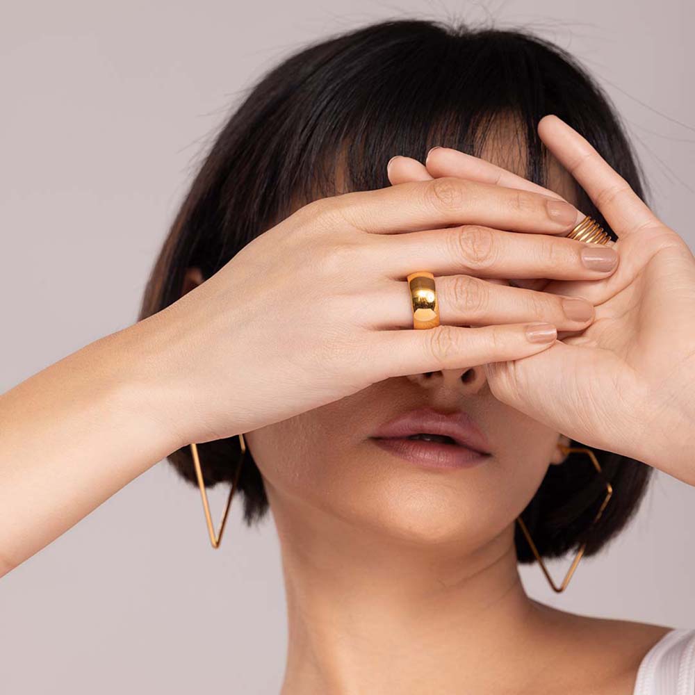 Moonshell Ring